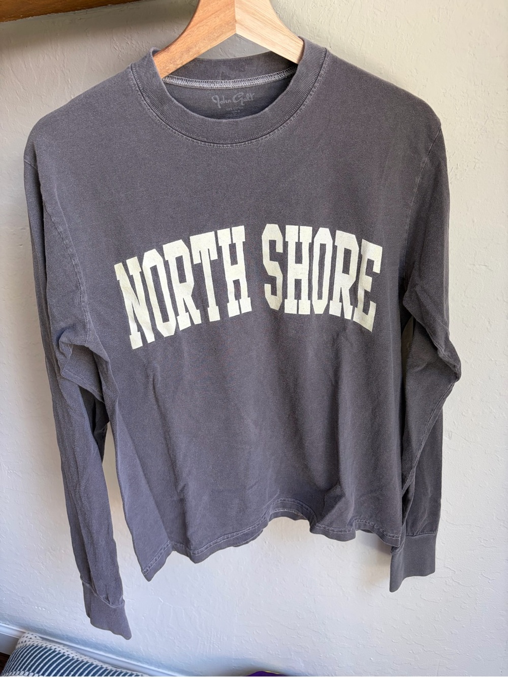 Brandy Melville Charcoal Crewneck Tee - Subtle Light Print